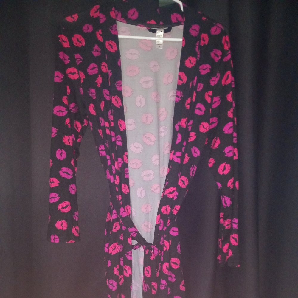 Hot Kiss Sleep Robe
